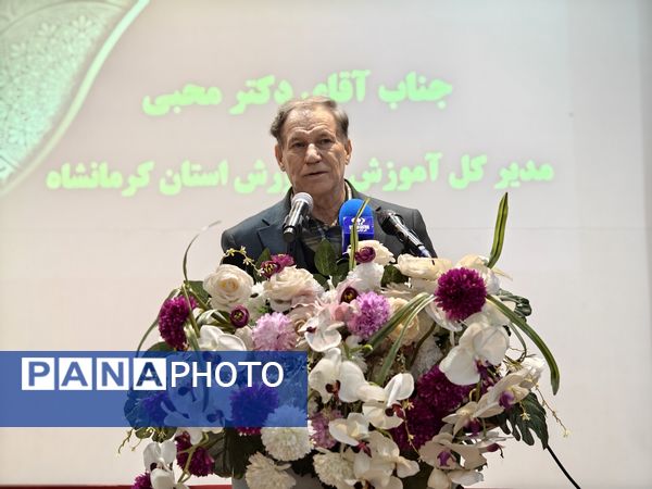 همایش «الگوسازی از زنان موفق»؛ ترسیم نقشه راه «الگوی سوم» در مسیر تعالی