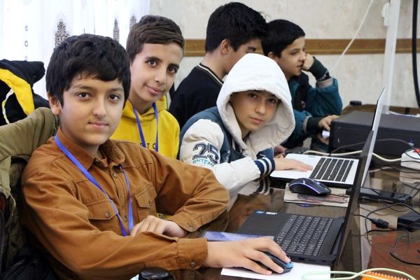 حضور جوانان و نخبگان خلاق در دومین رویداد تولید محتوای دیجیتال شهرستان بن