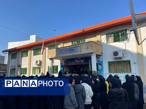 استقبال از شهید خوشنام در دبیرستان شاهد ساری 