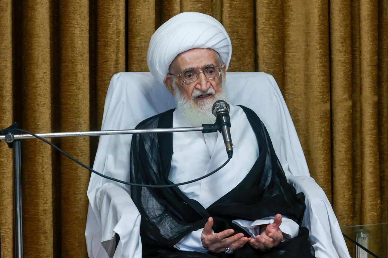 حضور ملت در صحنه قدردانی از نیروهای مسلح است