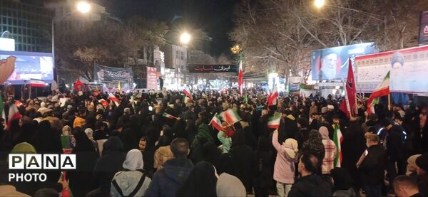 تجمع و راهپیمایی مردم ولایتمدار بجنورد در میدان شهید