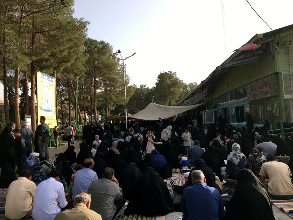 برپایی مراسم دعای عرفه در گلستان شهدای اصفهان