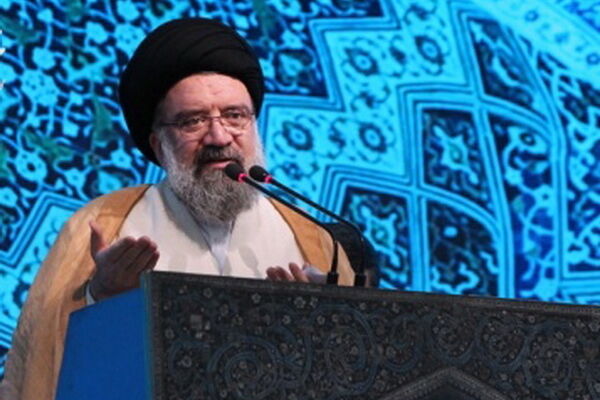 خاتمی: مقاومت فعال و دیپلماسی هوشمندانه، گزینه‌ای قرآنی است