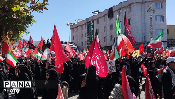مراسم تشییع پیکر مطهر رهبر معظم انقلاب در جوار ملکوتی حرم امام رضا (ع)
