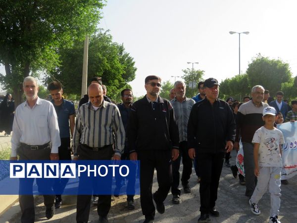 همایش بزرگ پیاد‌ه‌روی خانوادگی در شهرستان بن