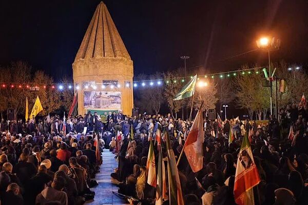 ای چراغ عرشیان، خورشید رخسار شما