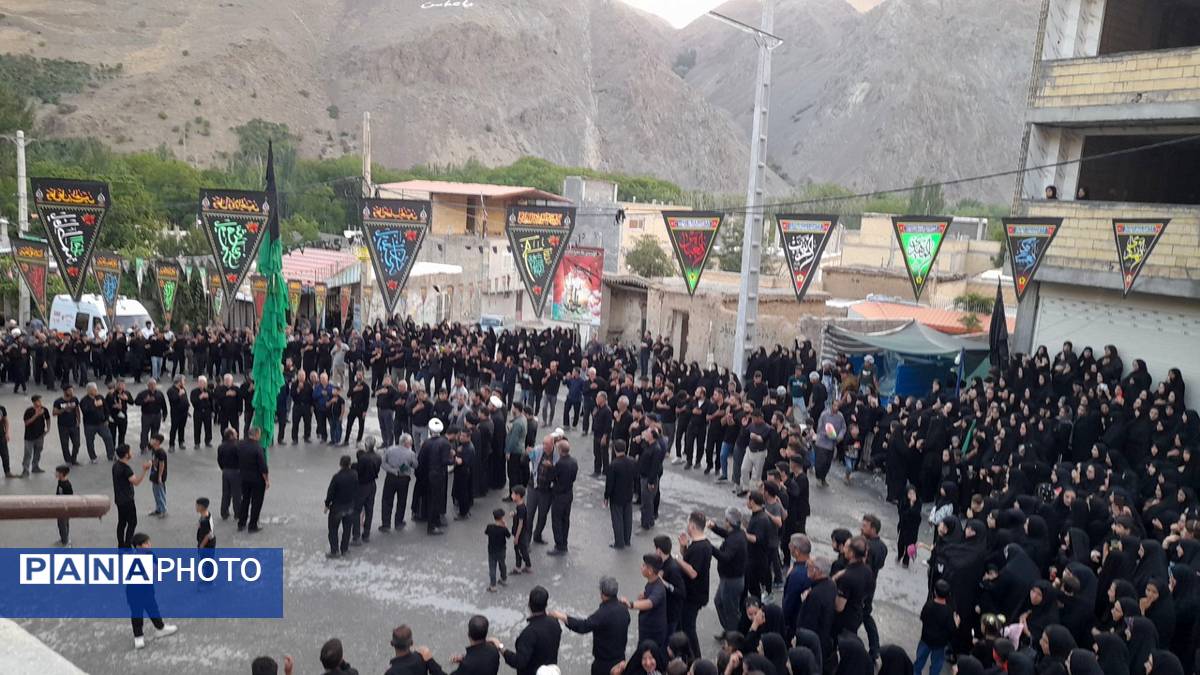 مراسم سوگواری، علم گردانی در روستای گرمدره 