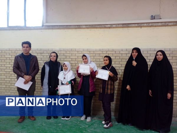  مسابقات شطرنج دختران مقطع ابتدایی شهرستان قدس