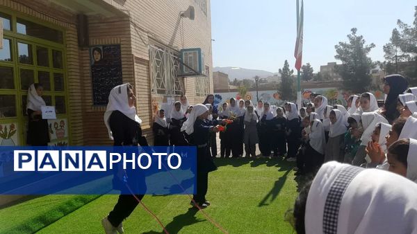 آغاز هفته تربیت‌بدنی نویدبخش روزی شاد برای دانش‌آموزان دبستان‌دخترانه‌ اشرف‌السادات‌حسینی شهر نیم‌ور