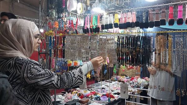 نمایشگاه بهاره در پارسیان