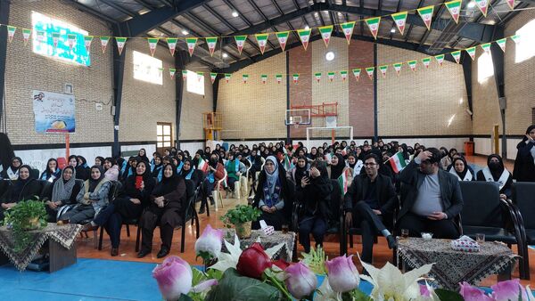 همایش «یاوران انقلاب» و «پیشتازان مقاومت» و آیین نواختن زنگ انقلاب در شیروان برگزار شد
