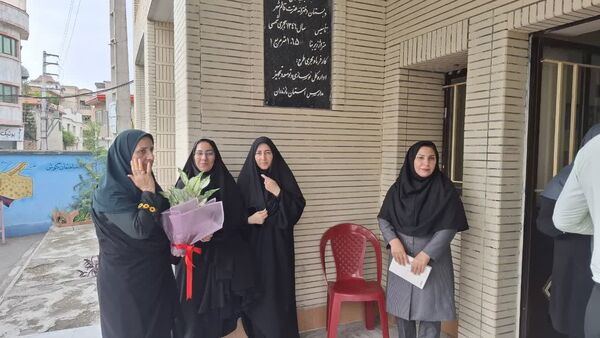 گرامیداشت روز نیروی انتظامی در دبیرستان بهار آزادی قائمشهر