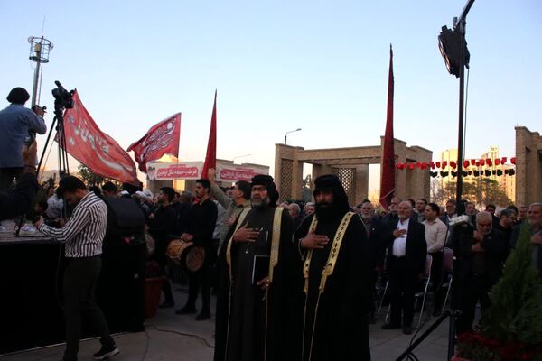 استقبال باشکوه مجاوران امام مهربانی‌ها از میهمانان بیست و دومین اجلاسیه بین‌المللی پیرغلامان حسینی در مشهد