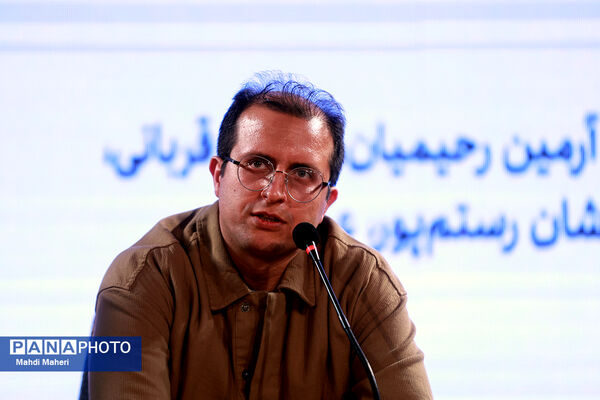 نشست نقد و بررسی فیلم «قمارباز» در چهل و چهارمین جشنواره ملی فیلم فجر