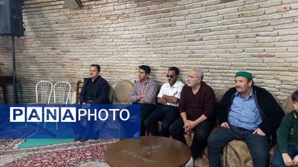 دهه فجر با طعم پهلوانی؛ دانش‌آموزان یزدی ورزش باستانی را تجربه کردند