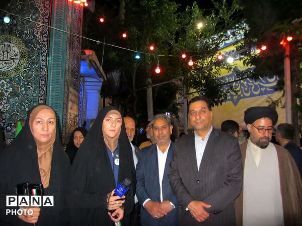 تجمع بزرگ مردم ولایتمدار و فرهنگیان فلاورجان با حضور دکترمحمدرضا نظریان مدیرکل آموزش و پرورش استان اصفهان