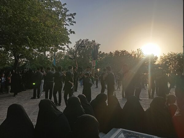 آیین زنجیر زنی در عصر تاسوعا در شهر عشق آباد