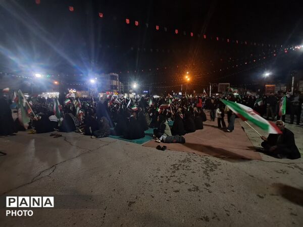 تجمع برای حمایت از رزمندگان کشور در شهر دهدشت 