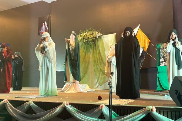 فریاد بی صدای شهادت حضرت زهرا(س) از سالن همایش اداره آموزش و پرورش شهرستان اسلامشهر به گوش رسید