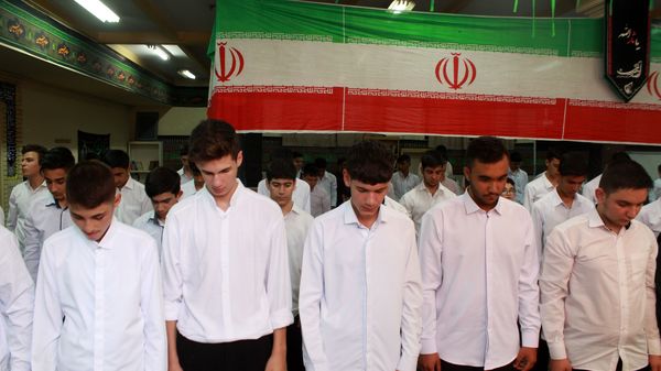 آیین مِهر با مُهر با بازگشایی مدارس در بهارستان‌2