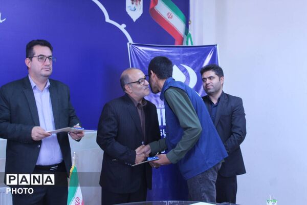 دیدار مدیرکل آموزش‌وپرورش خراسان شمالی با خبرنگاران دانش‌آموز پانا