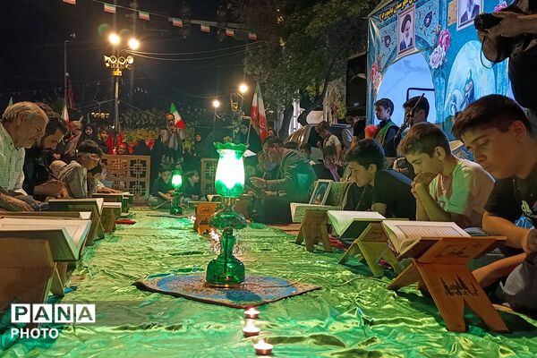 محفل انس با قرآن دانش‌آموزی در بزرگداشت مقام رهبر شهید در بجنورد