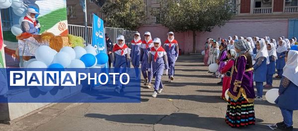 آیین افتتاحیه طرح سفیران سلامت در ناحیه یک شهرستان بهارستان 