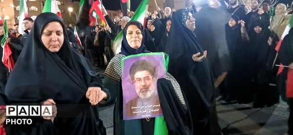 چهل و چهارمین راهپیمایی مردم ساوجبلاغ در خون‌خواهی رهبر شهیدشان 