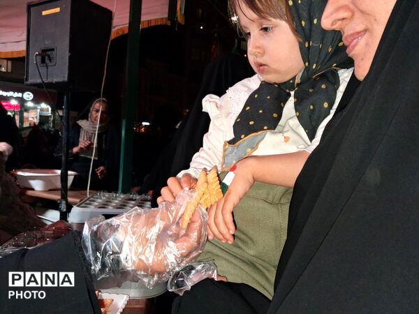 خروش ملت ایران در شب نود و پنجم حماسه میدان داری-٢