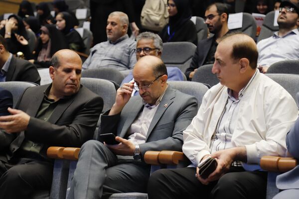 تجلیل از برگزیدگان ایثار با یاد شهدای شجره طیبه