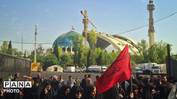 سوگ ملی در وداع با رهبر انقلاب 