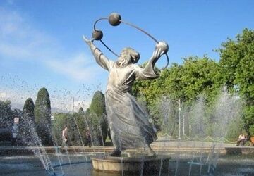 ابوریحان بیرونی؛ دانشمندی که شرق و غرب را به هم پیوند زد