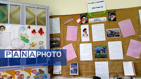 بازدید مدیر ارتباطات اتحادیه انجمن های اسلامی دانش آموزان از نمایشگاه مدرسه انقلاب در قم