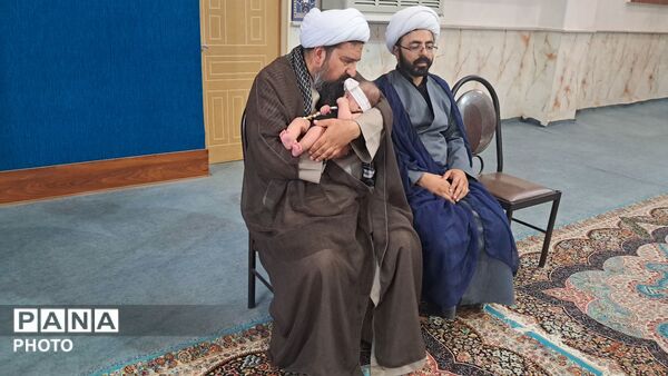 همایش شیرخوارگان حسینی در چهارباغ 