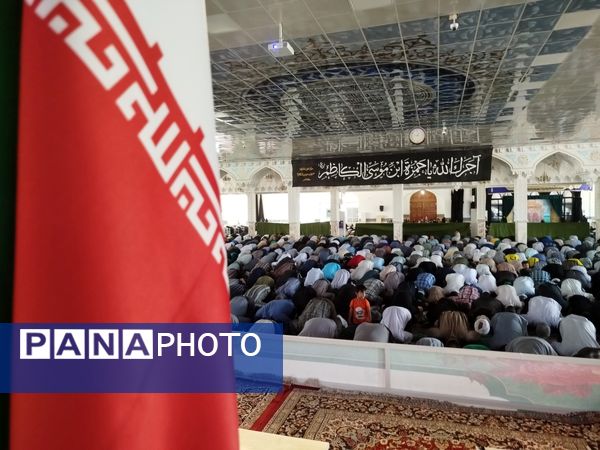 نماز جمعه شهرستان کاشمر با حضور پر رنگ مردم برگزار شد 