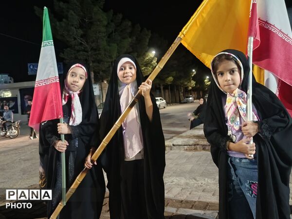 مردم رشتخوار در سوگ رهبر شهید، با آرمان‌های او تجدید عهد کردند
