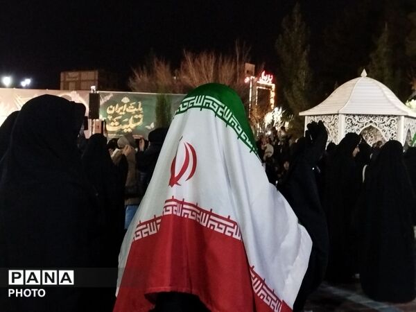 قلب کرمانی‌ها برای ایران می‌تپد