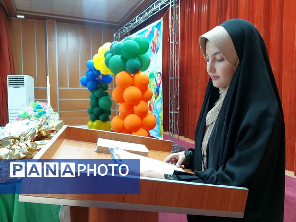 برگزاری جشن الفبای پسران دبستان شهدای غزه در کانون ملائک شهرستان قرچک با حضور گروه نمایشی روناک