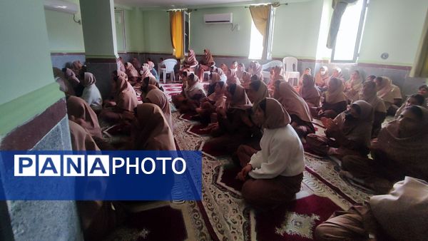 شناخت جنگ نرم از نگاه دین و رسانه در دبیرستان حضرت آسیه(س) حاجی‌آباد