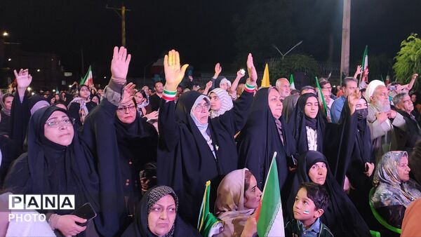 نود و سومین حضور پرشور مردم تویسرکانی در تجمع شبانه