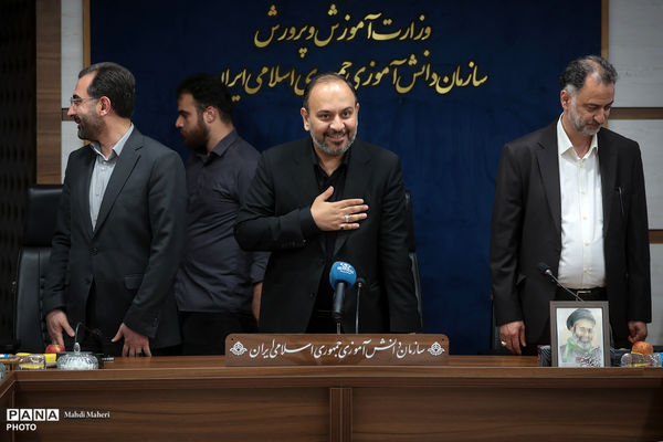 مراسم تکریم  و معارفه قائم‌مقام سازمان دانش‌آموزی