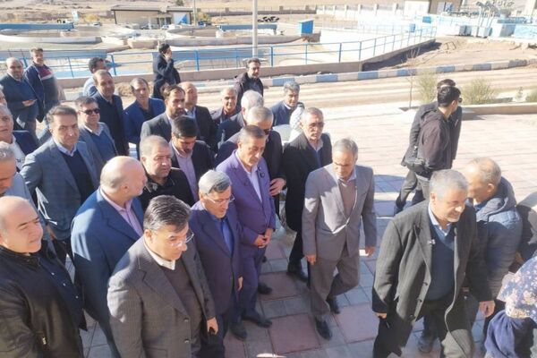 بازدید معاون اجرایی رئیس‌جمهور از طرح فاضلاب پرند