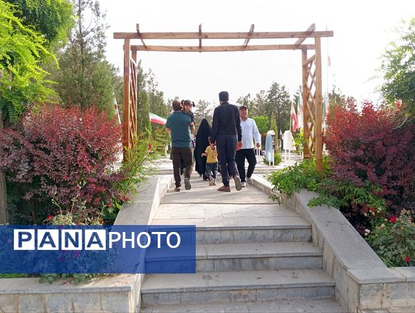 برگزاری دعای پر فضیلت عرفه در بهشت رضا(ع) مشهد