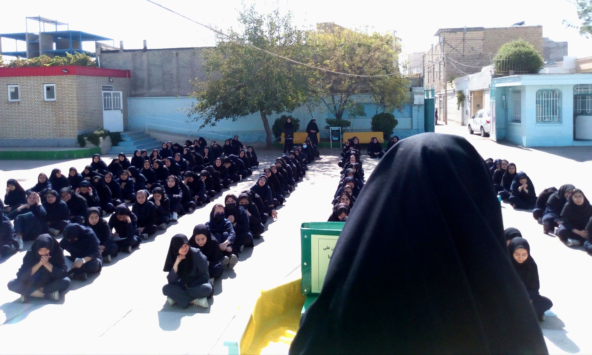 مراسم ولادت حضرت زینب و روز پرستار در دبیرستان فاطمیه