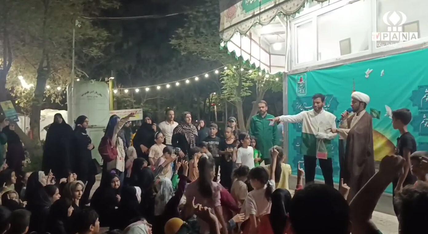 برگزاری جشن باشکوه میلاد پیامبر اکرم (ص) در چایخانه حضرت رضا(ع) کاشان