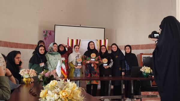 برگزاری اردوی فرهنگی، هنری و استانی دختران البرز در اردوگاه فاطمه الزهرا ماهدشت 