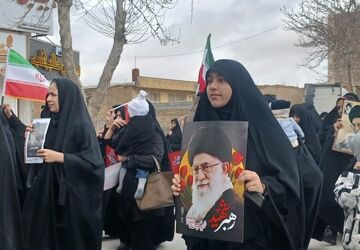 نبض اقتدار انقلاب؛ از سوگ اربعین تا بیعت تاریخ‌ساز