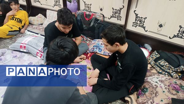 ساخت پل ماکارونی توسط معتکفین اعتکاف دانش آموزی سه روز در بهشت