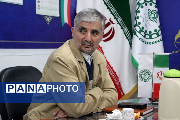 بازدید مشاور وزیر آموزش و پرورش از سازمان دانش‌آموزی استان بوشهر