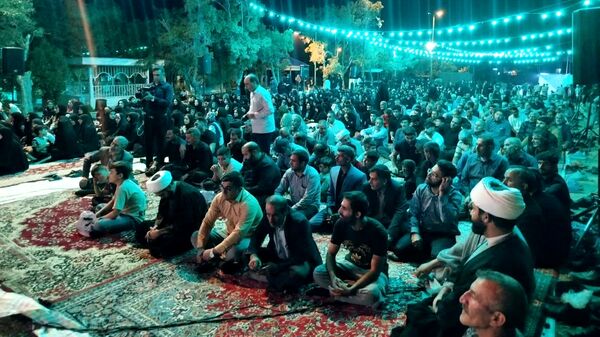 حضور پرشور مردم نورآباد در یادبود شهید حسین محمودی